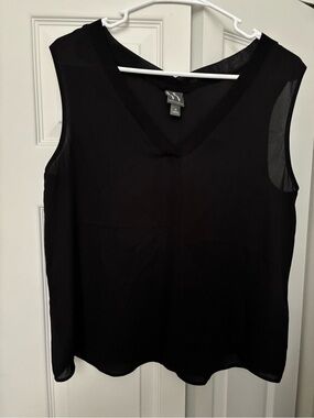Worthington Medium Black Sleeveless V-Neck Chiffon Blouse
